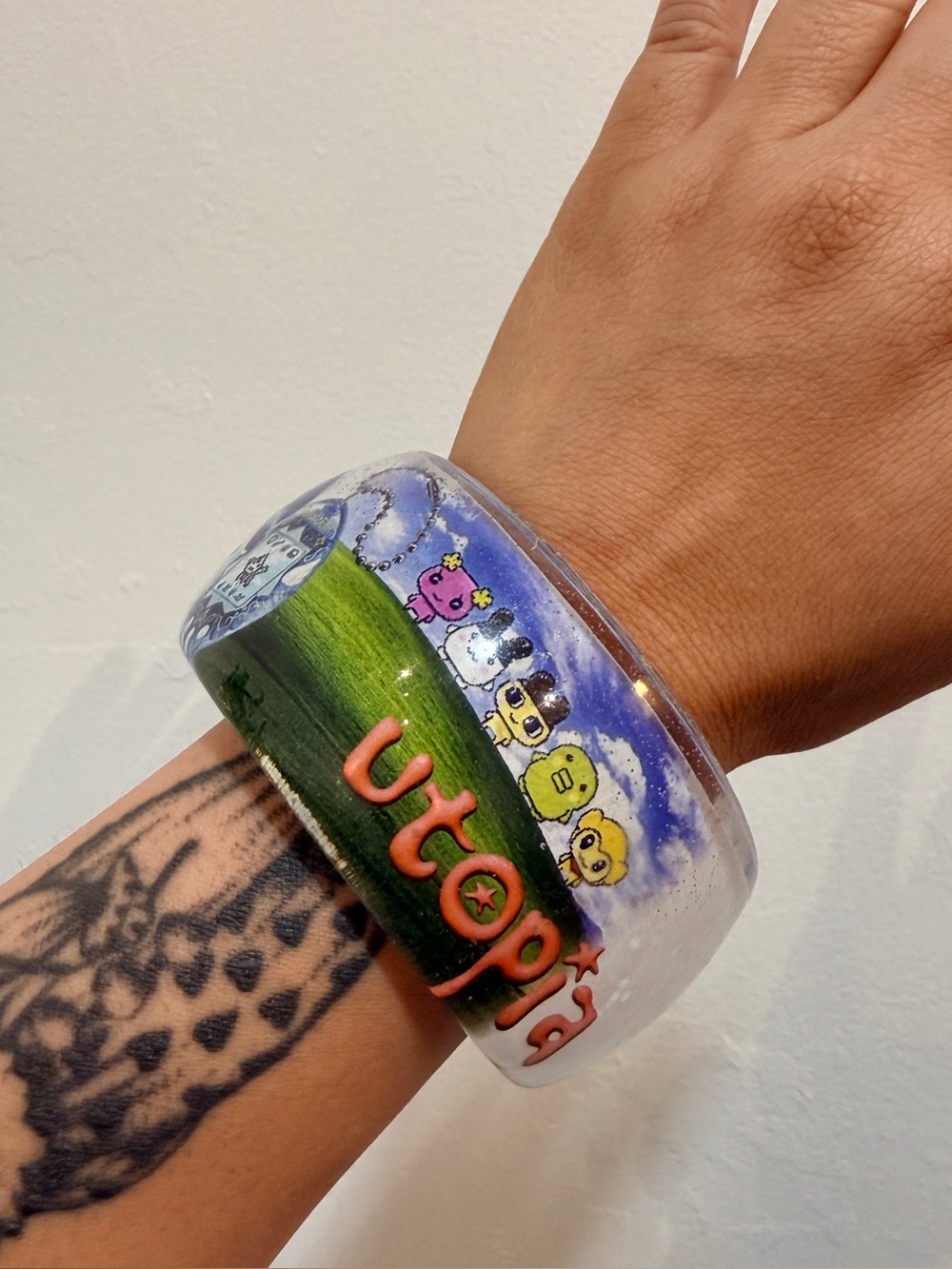 Utopia white chunky bangle